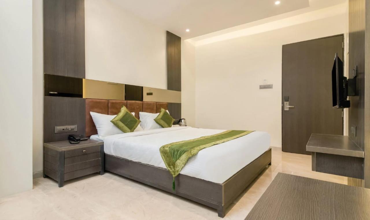 Hotel Oyster Suite Andheri West Bombay Esterno foto