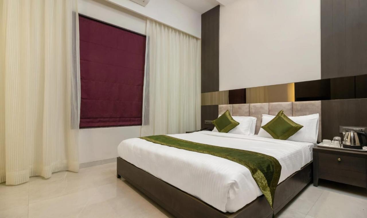 Hotel Oyster Suite Andheri West Bombay Esterno foto