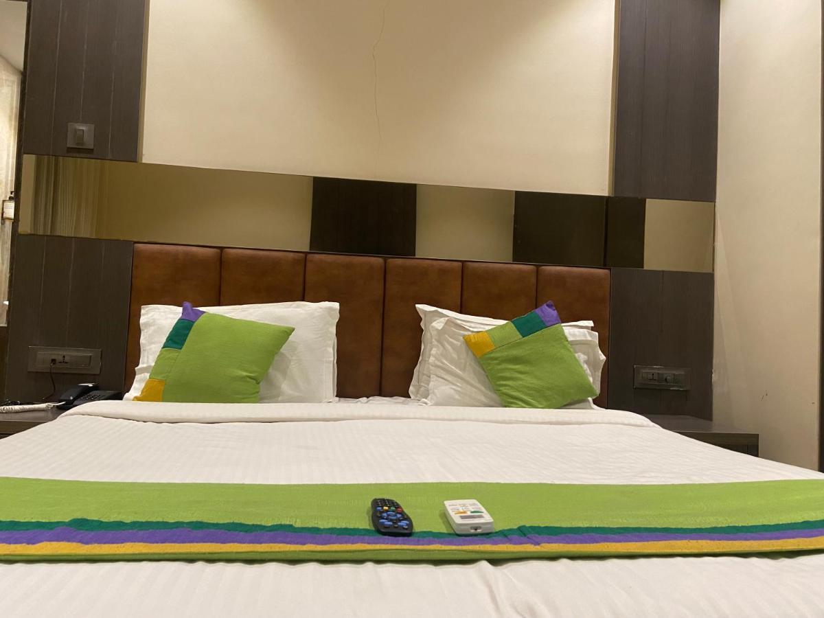 Hotel Oyster Suite Andheri West Bombay Esterno foto