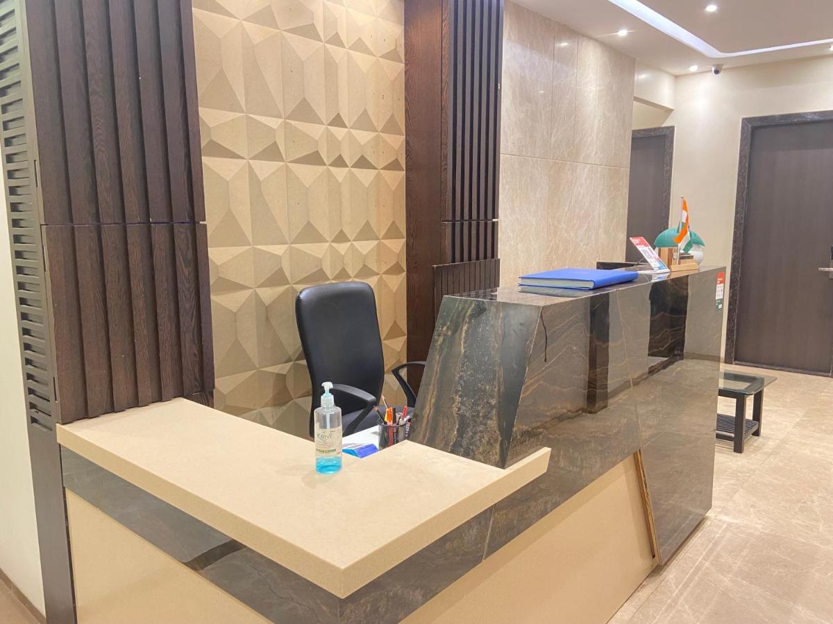 Hotel Oyster Suite Andheri West Bombay Esterno foto