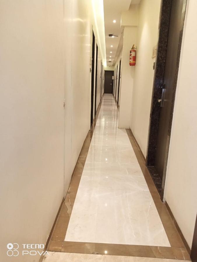 Hotel Oyster Suite Andheri West Bombay Esterno foto