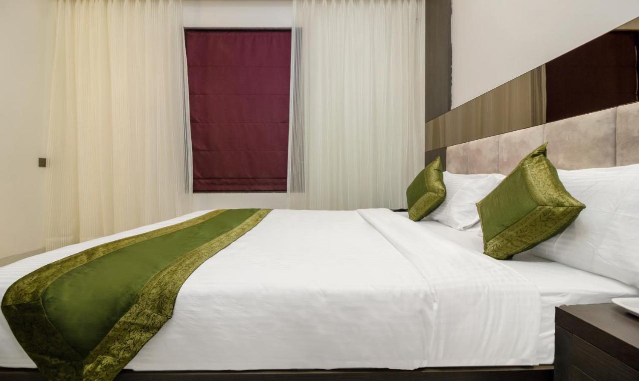 Hotel Oyster Suite Andheri West Bombay Esterno foto